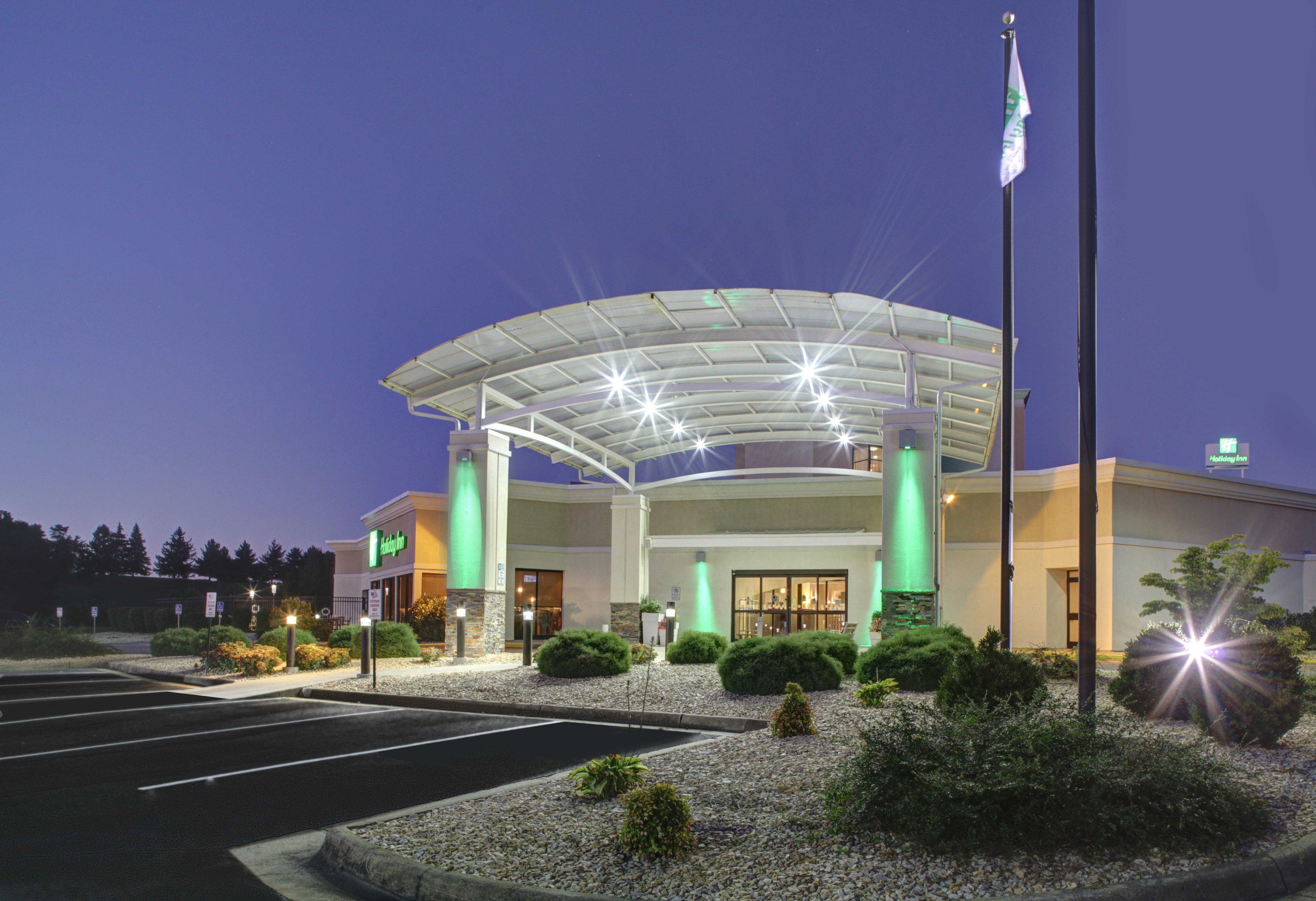 Holiday Inn Staunton Conference Center By Ihg Экстерьер фото
